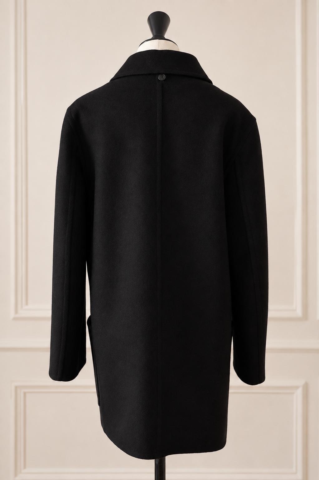 Hermès cashmere coat from the Martin Margiela era (1997–2003).
